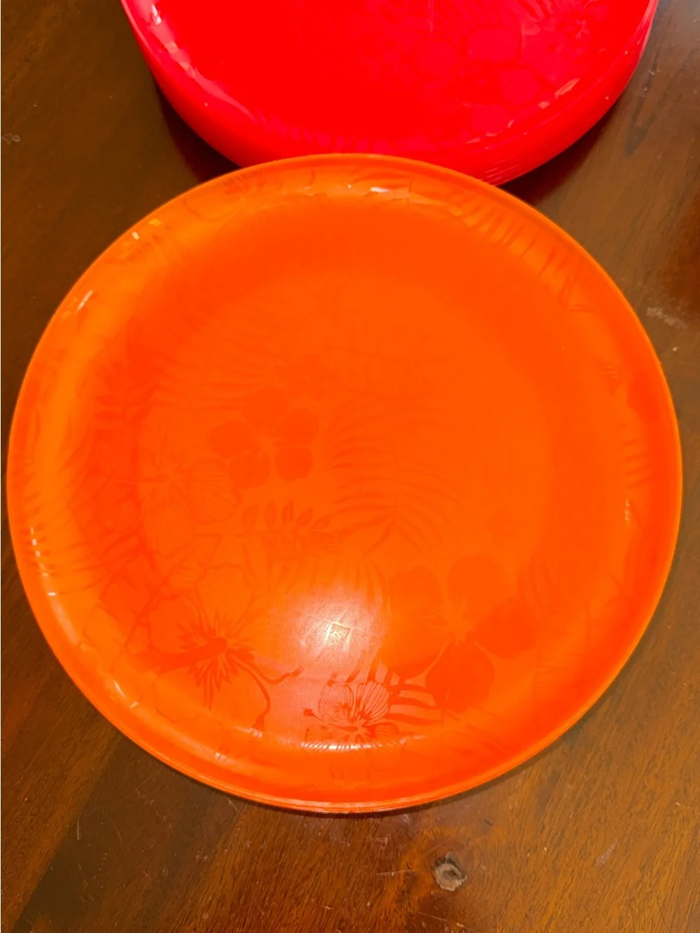 Heavy Reusable Dinnerware Plastic Hawaiian Luau Plates Bowls Cups Set